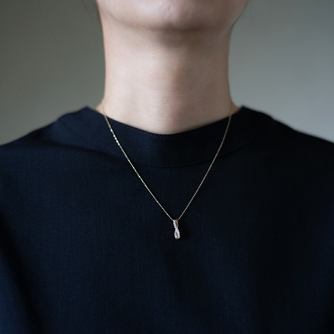 umu -アム- FINE JEWELRY STUIDIOダイヤモンド ペンダントトップpn0603_i2.jpg
