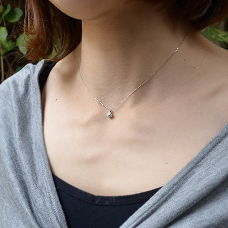 umu -アム- FINE JEWELRY STUIDIOダイヤモンド ペンダントpn0604_i2.jpg