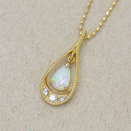 umu -アム- FINE JEWELRY STUIDIOK18 オパール ダイヤモンド  ペンダントトップ 「versare」pn0629_kanban2.jpg