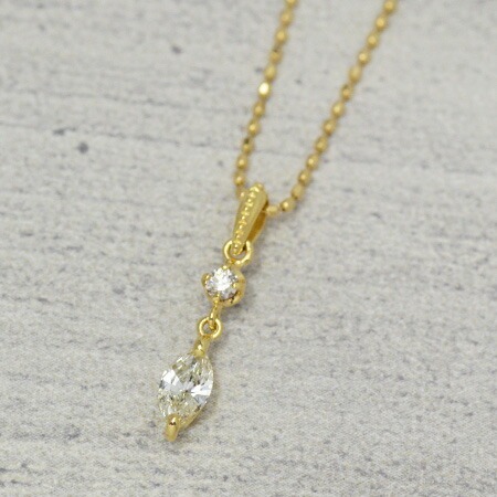 umu -アム- FINE JEWELRY STUIDIOK18 マーキスカット ダイヤモンド ペンダントトップpn0650_kanban2.jpg