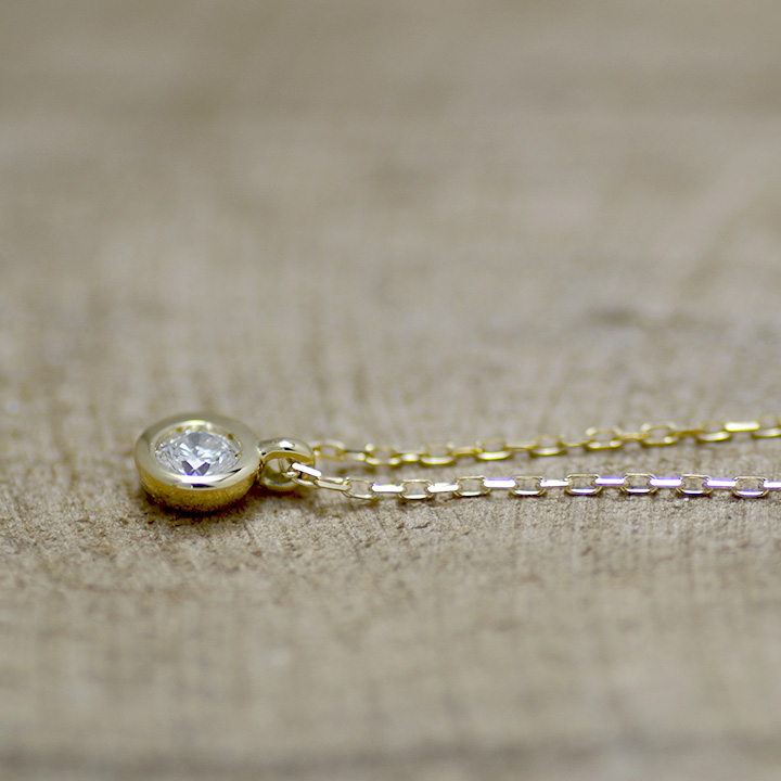 umu -アム- FINE JEWELRY STUIDIOダイヤモンド 0.1ct ペンダント 「Moon」pn0664_5.jpg