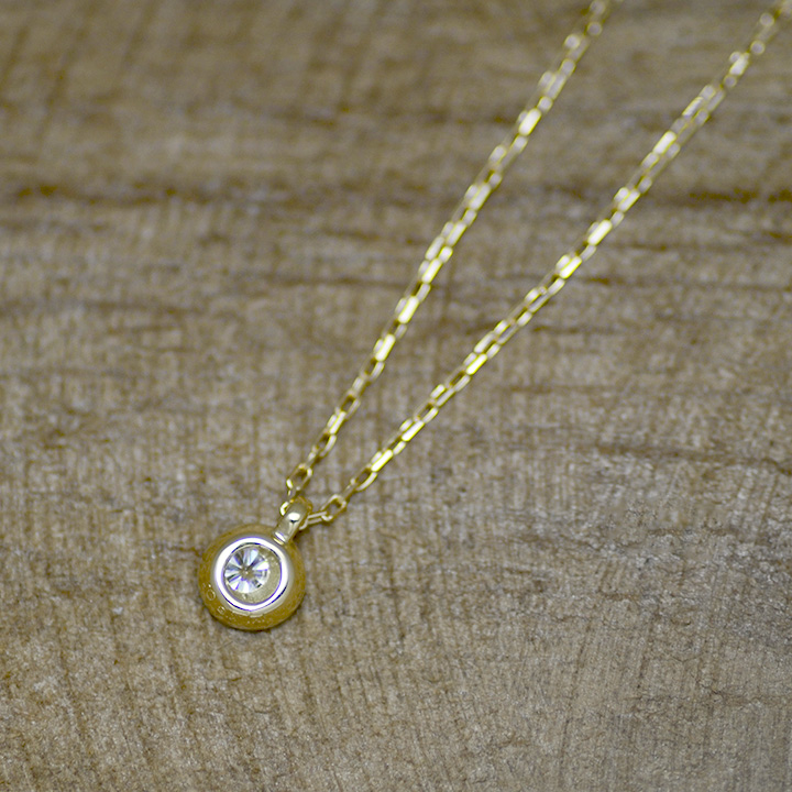 umu -アム- FINE JEWELRY STUIDIOダイヤモンド 0.1ct ペンダント 「Moon」pn0664_6.jpg
