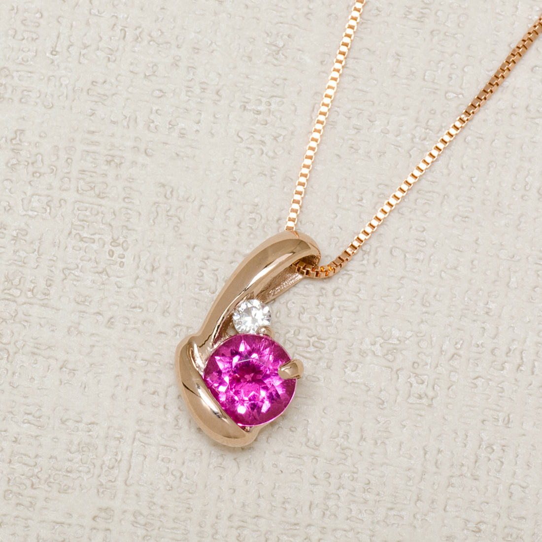 K18枠 ルベライト トップ 楽天市場】1点もの K18 ルベライト ペンダントトップ（オーバル