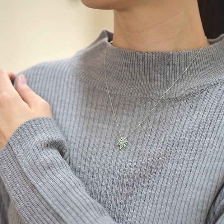 umu -アム- FINE JEWELRY STUIDIOK18 ブルーダイヤモンド スノー ペンダントトップpn0681_i3.jpg