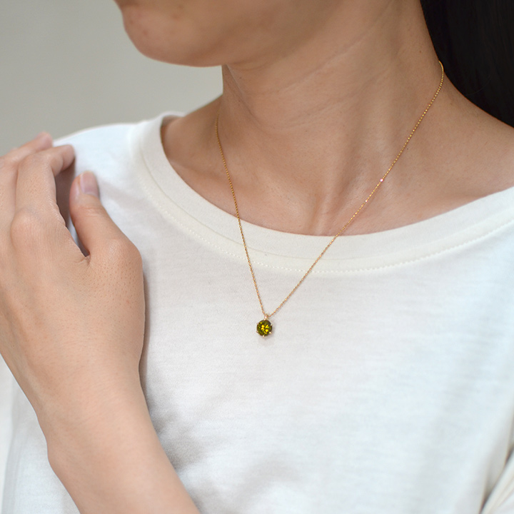 umu -アム- FINE JEWELRY STUIDIOオリーブカラー キュービックジルコニア ペンダントトップpn0691_i3.jpg