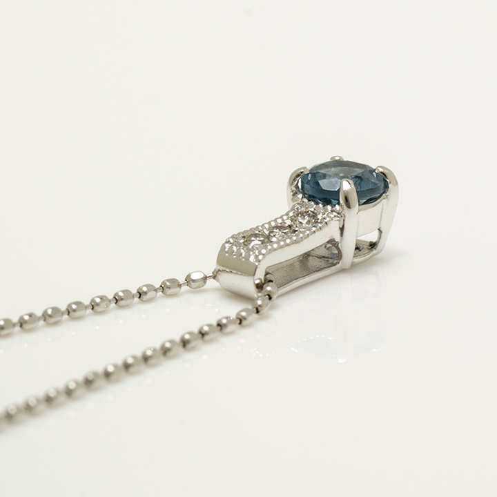umu -アム- FINE JEWELRY STUIDIOK18 ロンドンブルートパーズ ダイヤモンド ペンダントトップ 「fiorito」pn0708_s.jpg