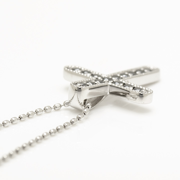 umu -アム- FINE JEWELRY STUIDIOK18 ブラックダイヤモンド クロスモチーフ ペンダントトップ 「croce」pn0715_s.jpg