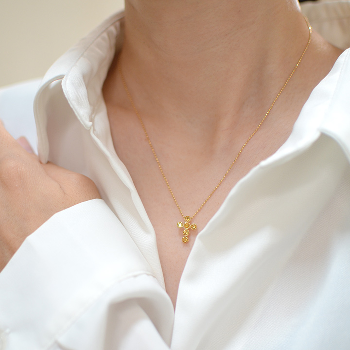 umu -アム- FINE JEWELRY STUIDIOK18 シトリン クロスモチーフ ペンダントトップ 「dolce」pn0716_i3.jpg
