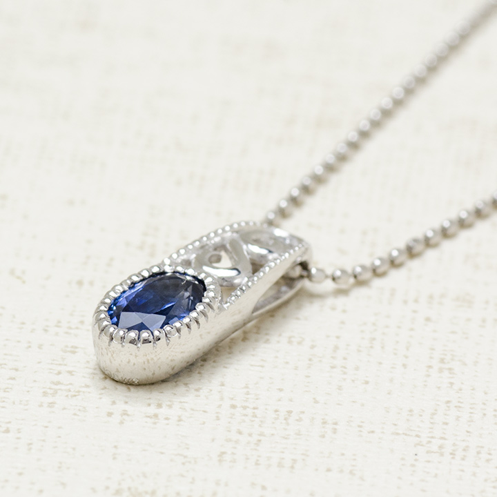 umu -アム- FINE JEWELRY STUIDIOブルーサファイア アイビー ペンダントトップ 「berso」pn0721_kanban2.jpg