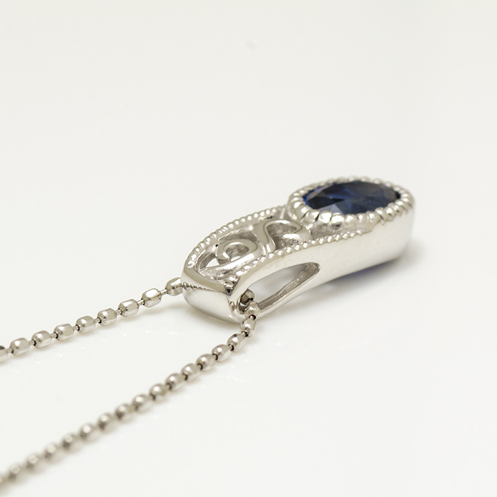 umu -アム- FINE JEWELRY STUIDIOブルーサファイア アイビー ペンダントトップ 「berso」pn0721_s.jpg