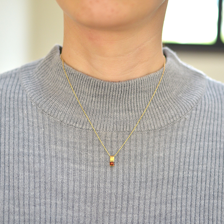 umu -アム- FINE JEWELRY STUIDIOK18 ガーネット ペンダントトップpn0723_i2.jpg