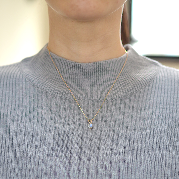 umu -アム- FINE JEWELRY STUIDIOK18 ブルームーンストーン カボッション ペントップ 「tipetto」pn0724_i2.jpg