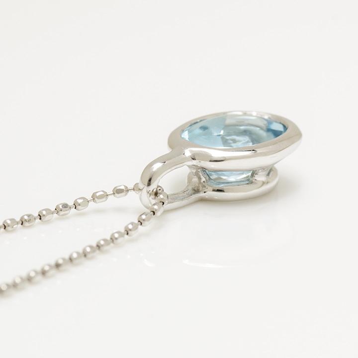 umu -アム- FINE JEWELRY STUIDIOK18 ブルートパーズ ペンダントトップ 「ignudo」pn0727_s.jpg