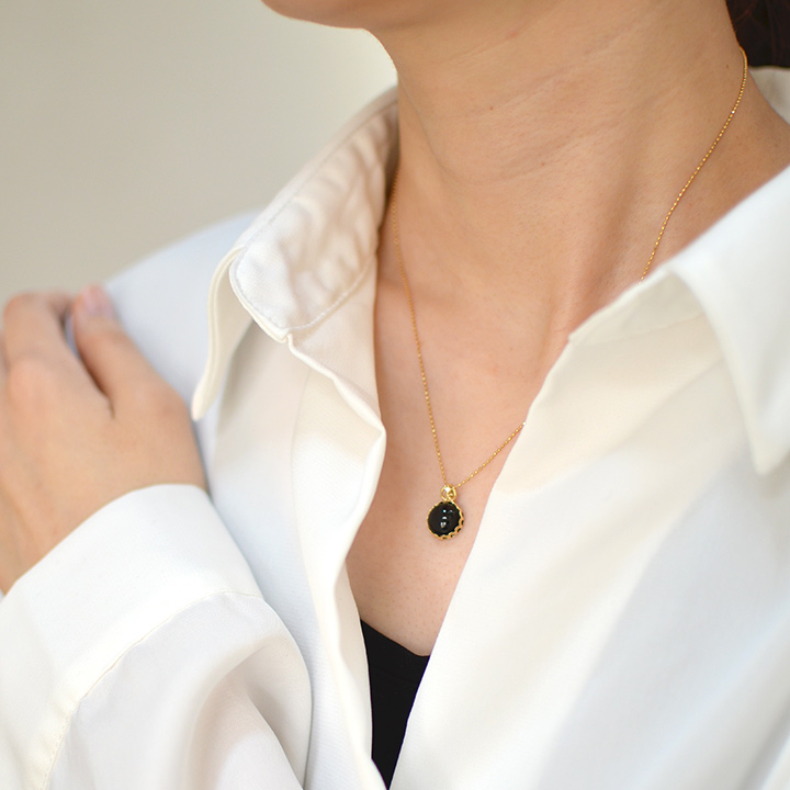 umu -アム- FINE JEWELRY STUIDIOK18 オニキス ダイヤモンド ペンダントトップ 「doma」pn0750_i3.jpg