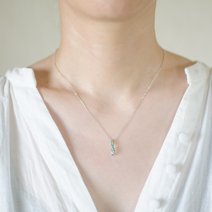 umu -アム- FINE JEWELRY STUIDIOK18 エメラルド ペンダントトップpn0770_i2.jpg