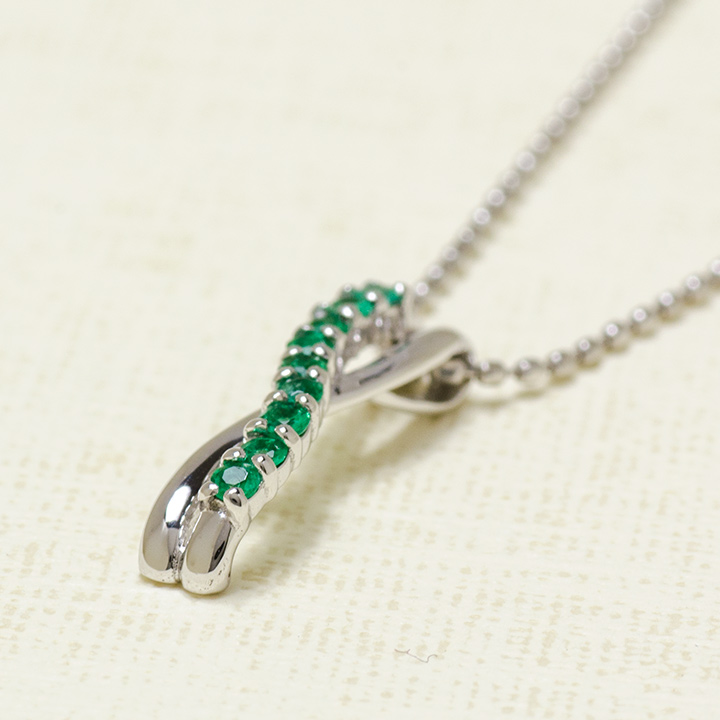 umu -アム- FINE JEWELRY STUIDIOK18 エメラルド ペンダントトップpn0770_kanban2.jpg