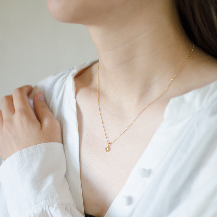 umu -アム- FINE JEWELRY STUIDIOK18 カボション ペリドット ペンダントトップ 「amaretto」pn0774_i3.jpg