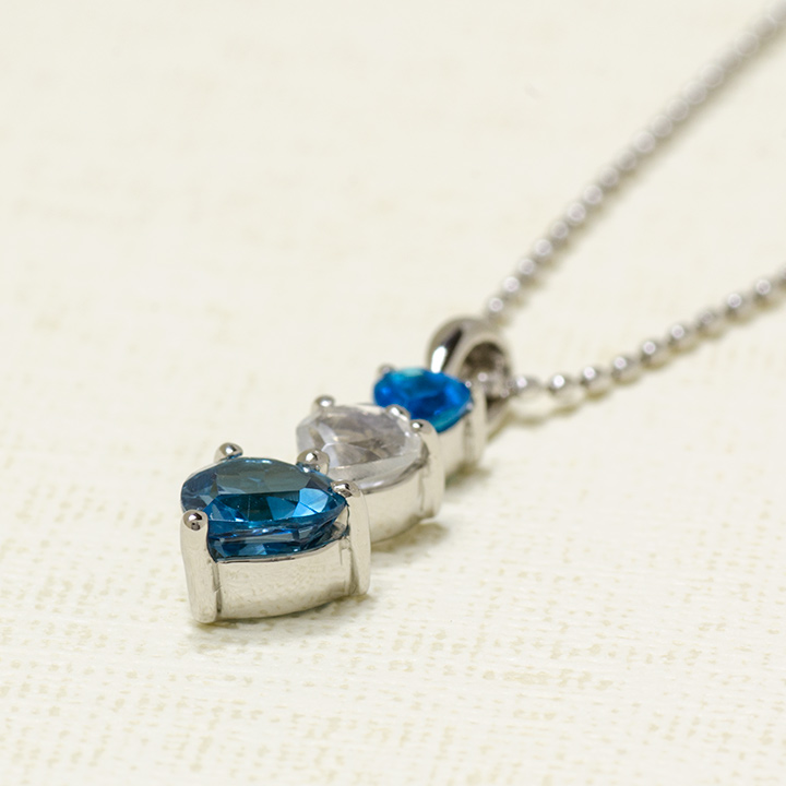 umu -アム- FINE JEWELRY STUIDIOPT900 ブルーカラー ハート ペンダントトップpn0776_kanban2.jpg