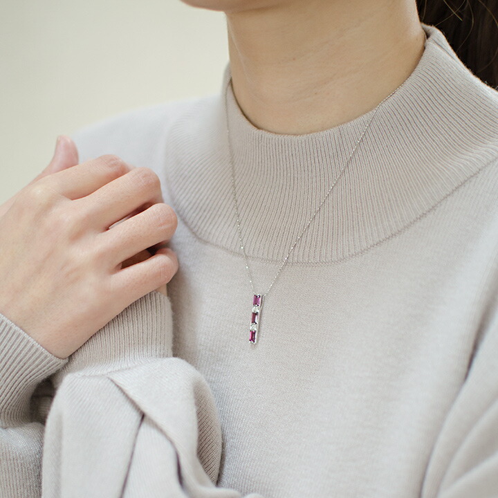 umu -アム- FINE JEWELRY STUIDIOロードライトガーネット ペンダントトップ 「lucente」pn0784_i3.jpg