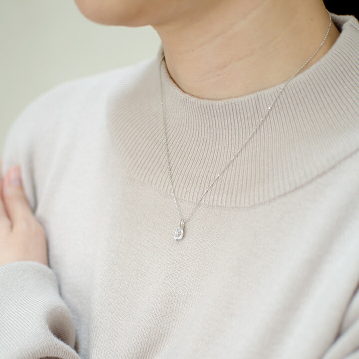 umu -アム- FINE JEWELRY STUIDIOブルームーンストーン ペンダントトップpn0807_i3.jpg