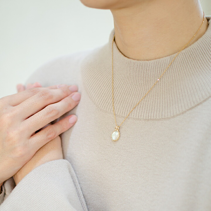 umu -アム- FINE JEWELRY STUIDIOホワイトシェル＆クリスタル ダイヤモンド ペントップ 「doma」pn0830_i3.jpg