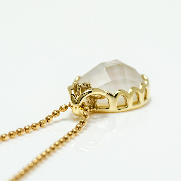 umu -アム- FINE JEWELRY STUIDIOホワイトシェル＆クリスタル ダイヤモンド ペントップ 「doma」pn0830_s.jpg