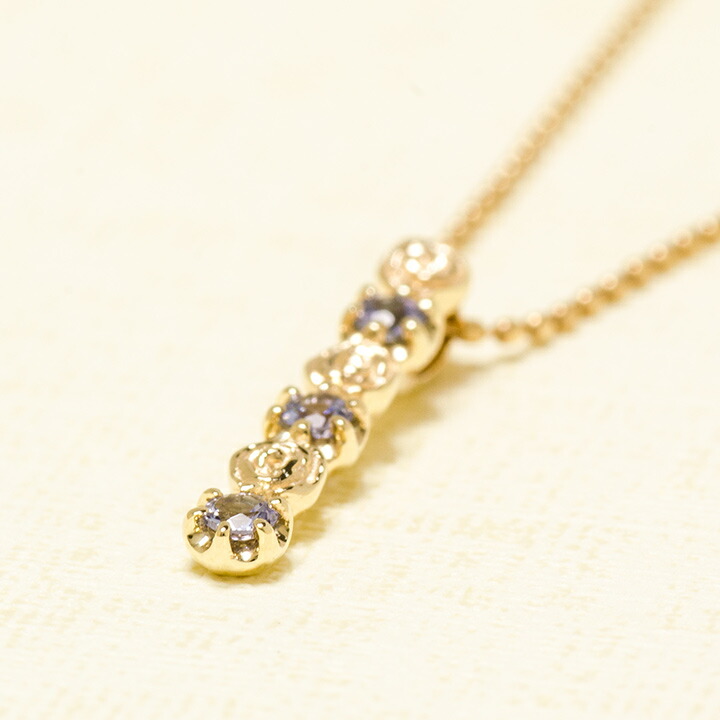 umu -アム- FINE JEWELRY STUIDIOタンザナイト バラモチーフ ペンダントトップ 「rosa」pn0846_kanban2.jpg