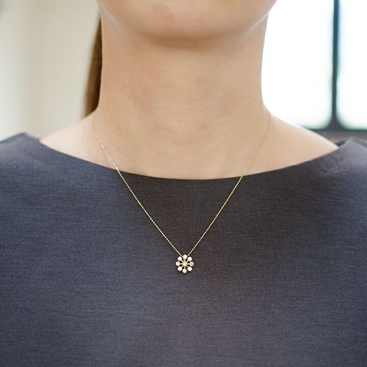 umu -アム- FINE JEWELRY STUIDIOペリドット ダイヤモンド フラワー ペンダントトップ 「luce」pn0868_i2.jpg
