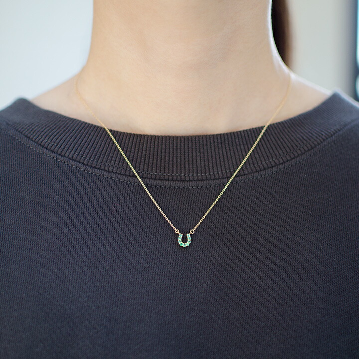 umu -アム- FINE JEWELRY STUIDIOエメラルド ホースシュー ネックレス 「fortuna」pn0890_i2.jpg