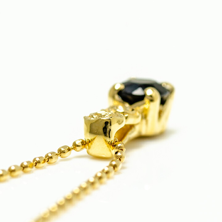 umu -アム- FINE JEWELRY STUIDIOオニキス バラモチーフ ペンダントトップ 「rosa」pn0910_s.jpg