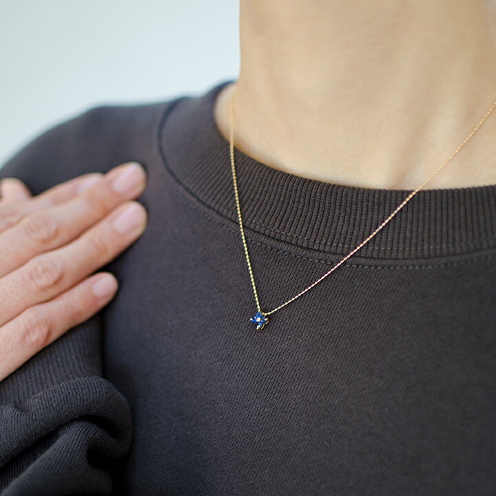 umu -アム- FINE JEWELRY STUIDIOブルーサファイア フラワーモチーフ ペンダントpn0917_i3.jpg