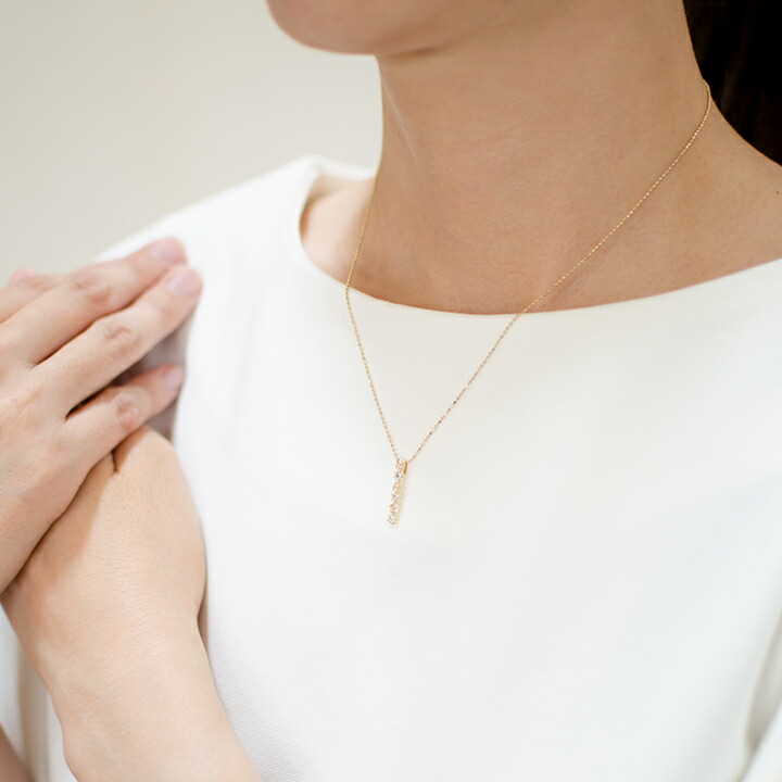 umu -アム- FINE JEWELRY STUIDIOアクアマリン バラモチーフ ペンダントトップ 「rosa」pn0938_i3.jpg