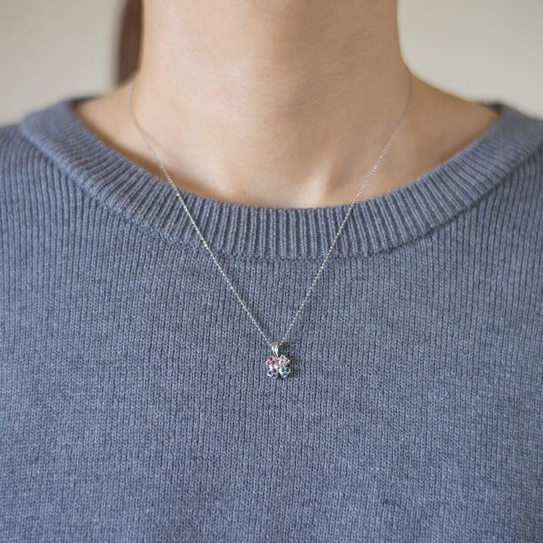 umu -アム- FINE JEWELRY STUIDIOマルチカラー クローバーモチーフ ペンダントトップpn0972_i2.jpg