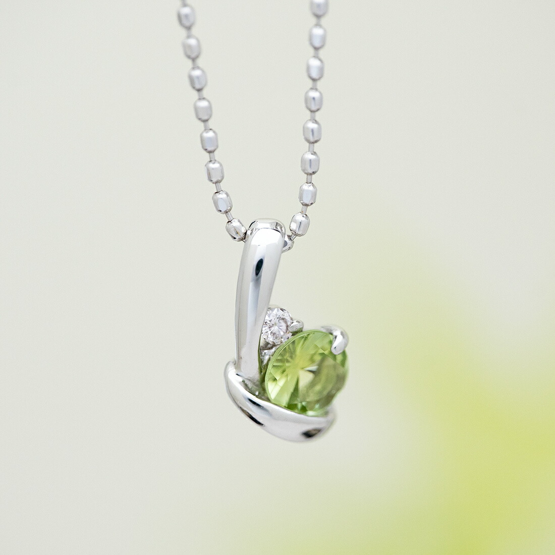 umu -アム- FINE JEWELRY STUIDIOグリーントルマリン ダイヤモンド ペンダントトップ 「chiarita」pn0977_kanban2.jpg
