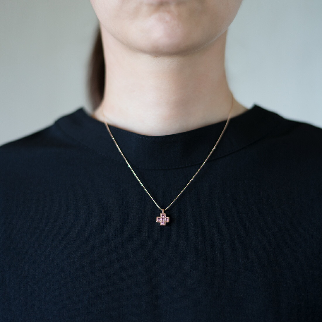 umu -アム- FINE JEWELRY STUIDIOピンクトルマリン クロスモチーフ ペンダントトップpn0978_i2.jpg