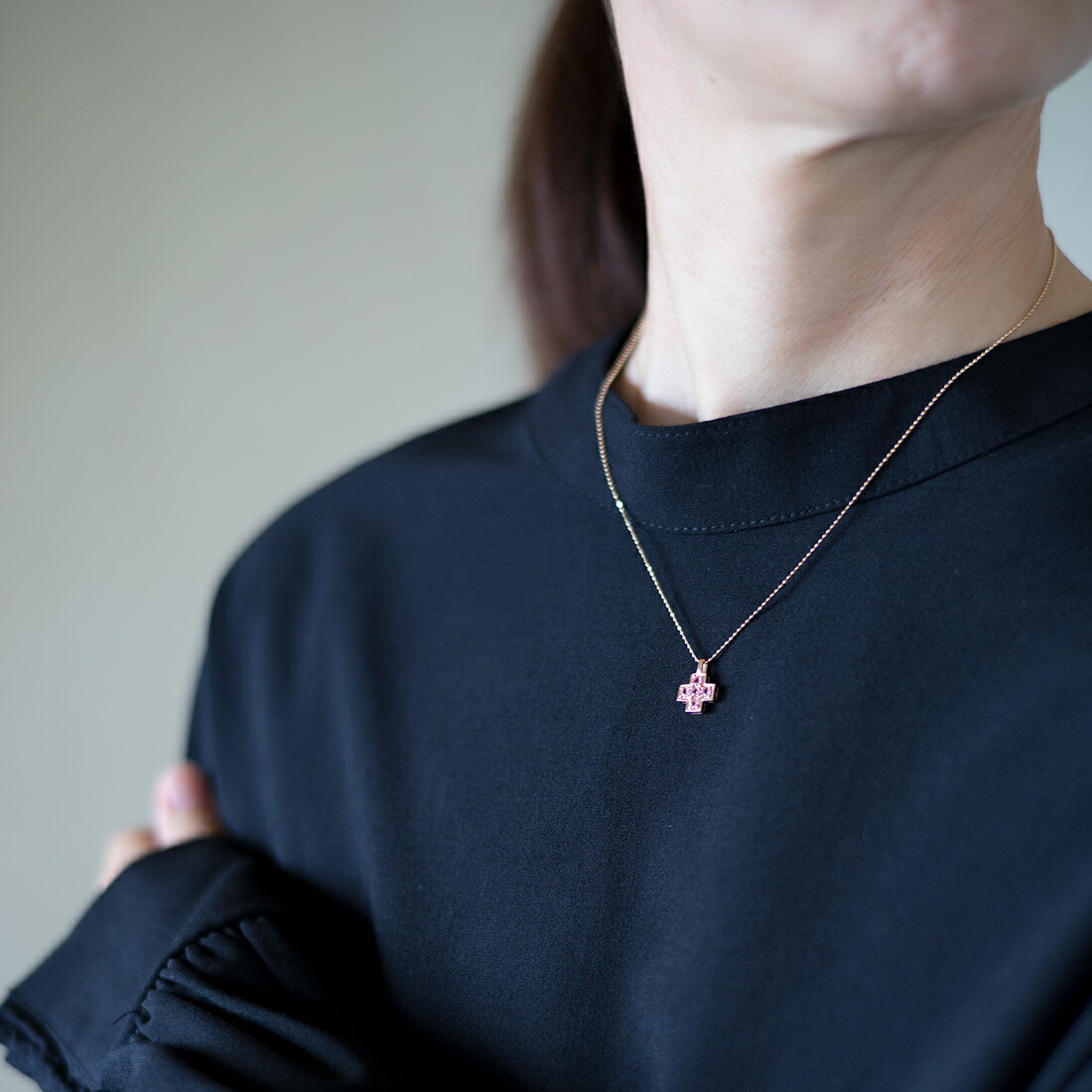 umu -アム- FINE JEWELRY STUIDIOピンクトルマリン クロスモチーフ ペンダントトップpn0978_i3.jpg