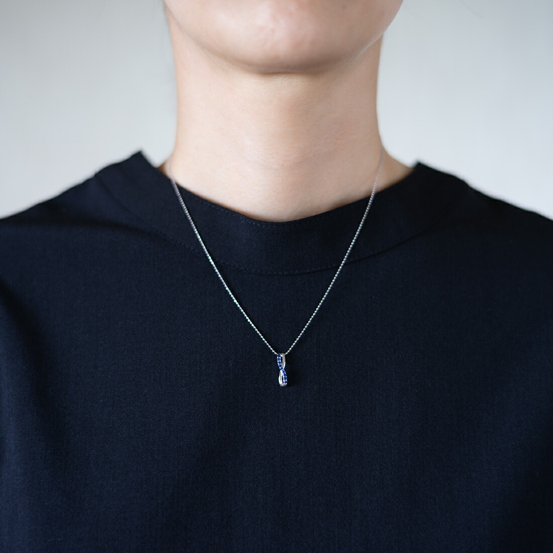 umu -アム- FINE JEWELRY STUIDIOブルーサファイア ペンダントトップpn0984_i2.jpg