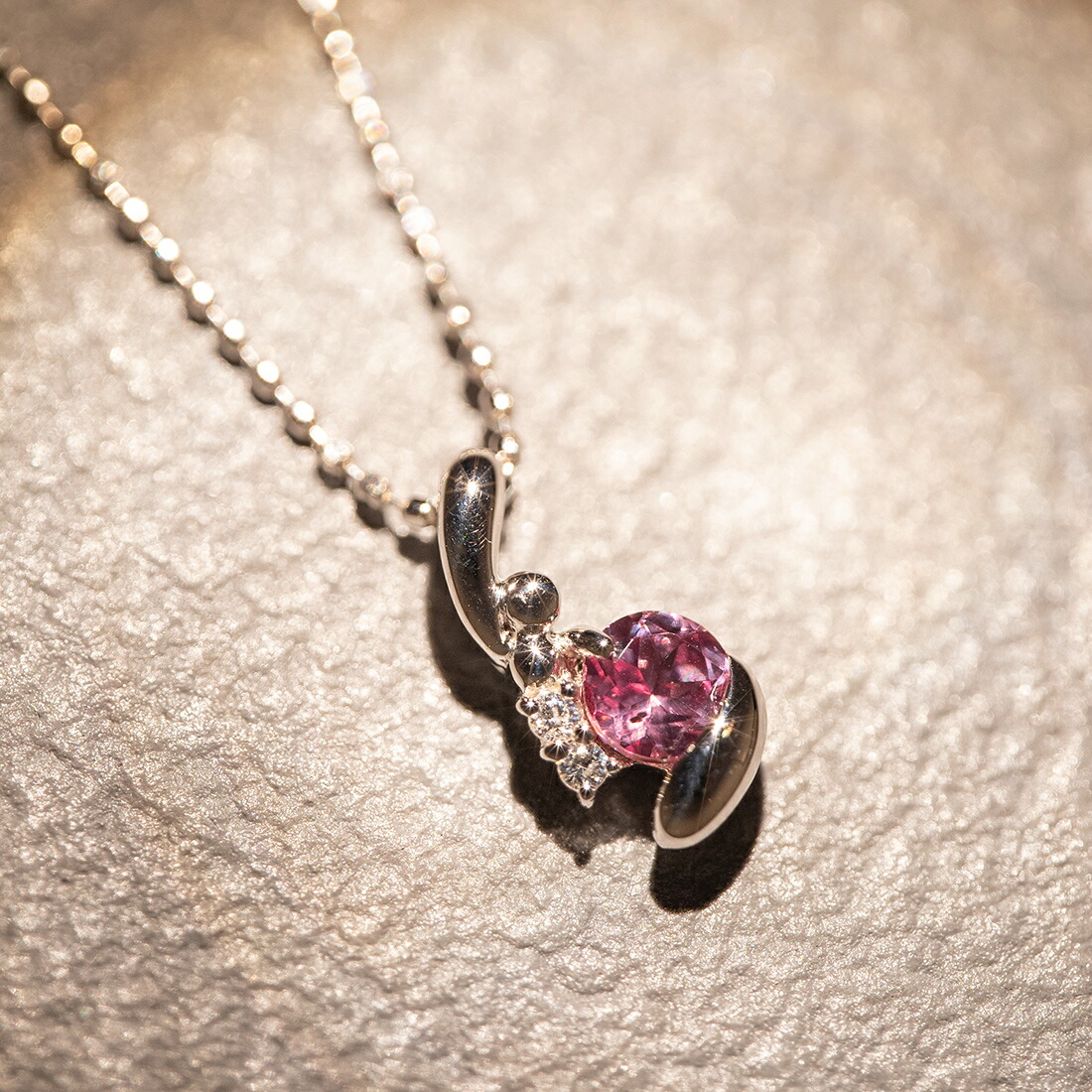 umu -アム- FINE JEWELRY STUIDIOカラーチェンジガーネット ダイヤモンド ペンダントトップpn0988_kanban2.jpg