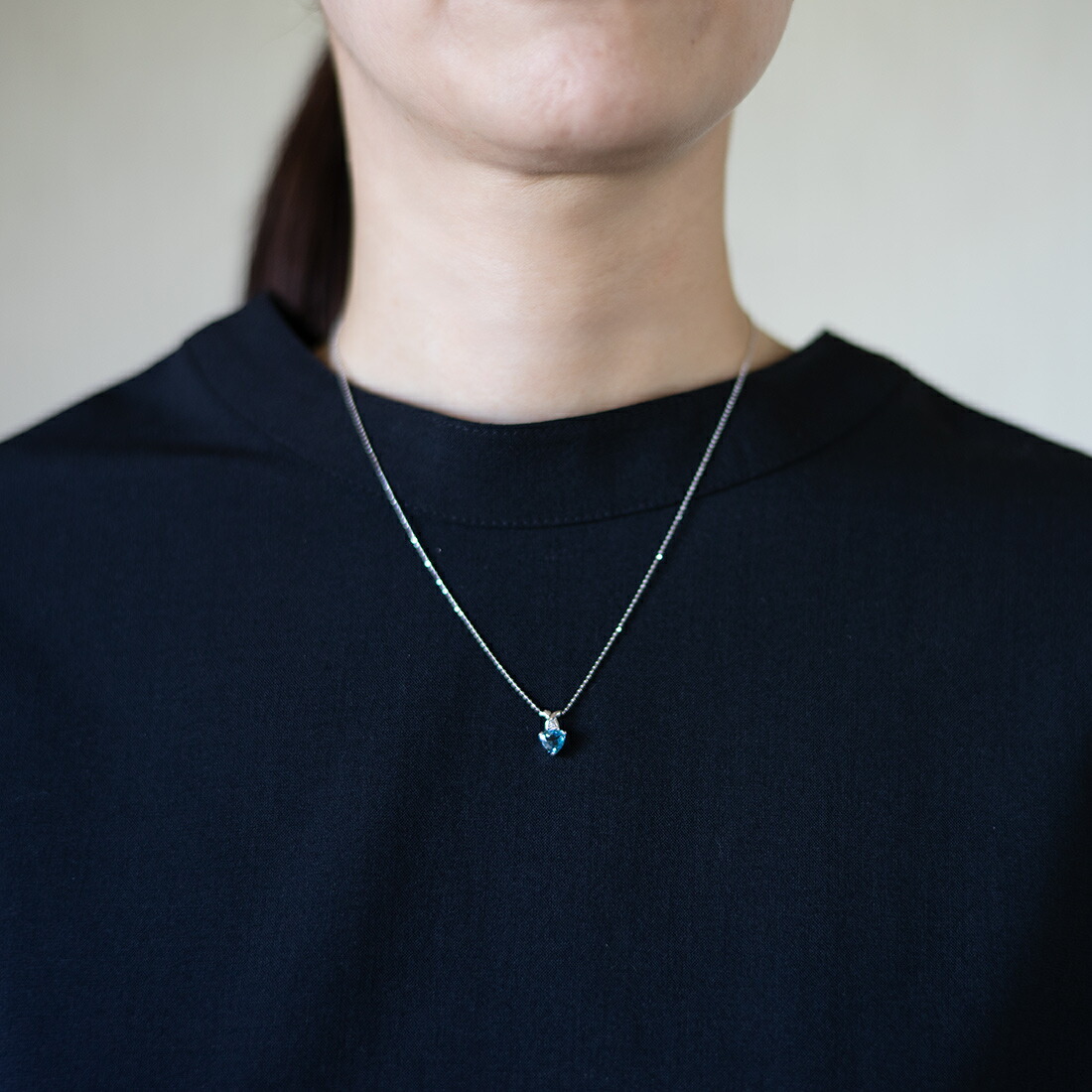 umu -アム- FINE JEWELRY STUIDIOロンドンブルートパーズ ダイヤモンド ペンダントトップ 「borda」pn0991_i2.jpg