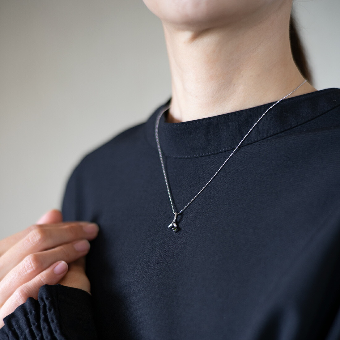 umu -アム- FINE JEWELRY STUIDIOグリーントルマリン ペンダントトップpn0994_i3.jpg