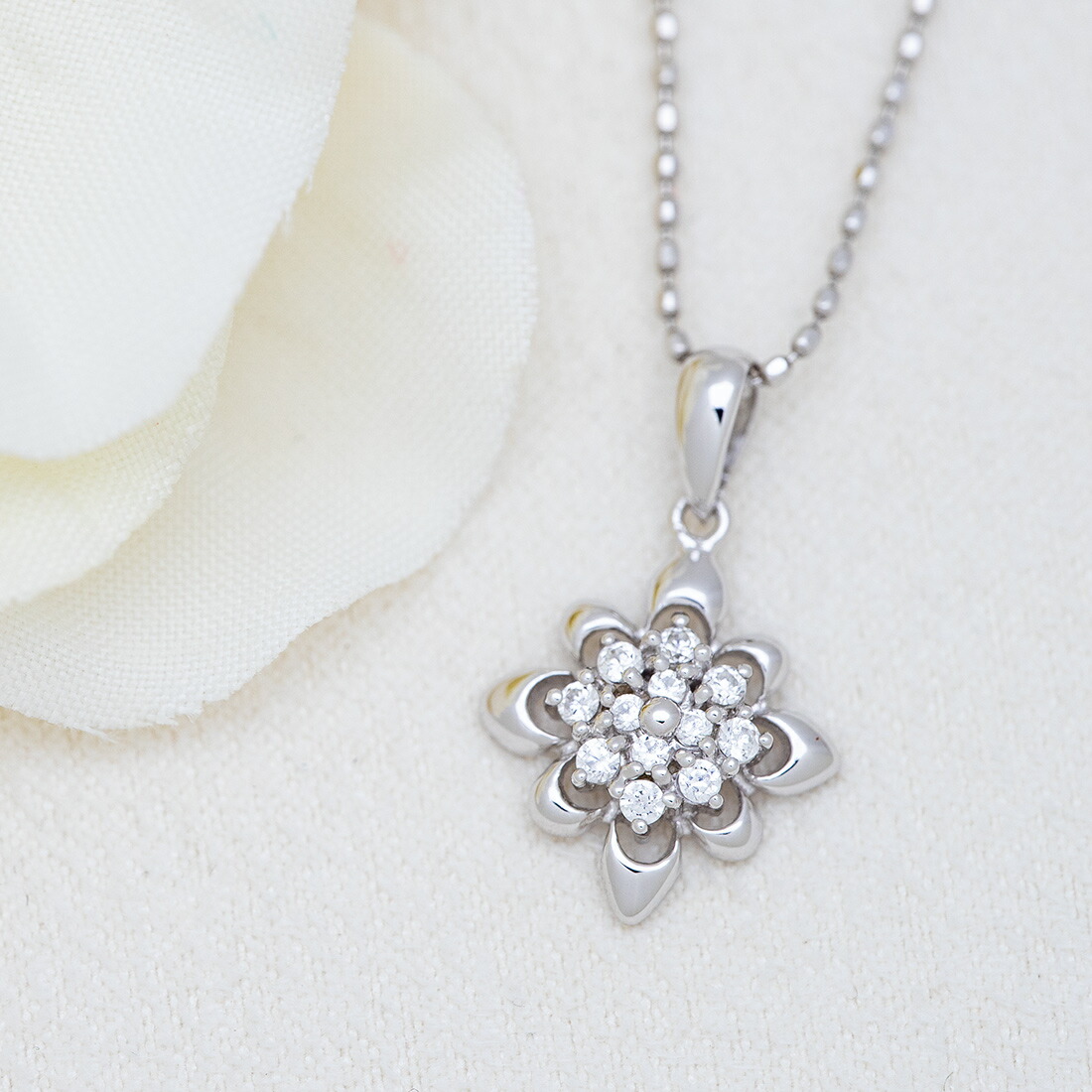 umu -アム- FINE JEWELRY STUIDIOダイヤモンド ペンダントトップpn1001_1.jpg