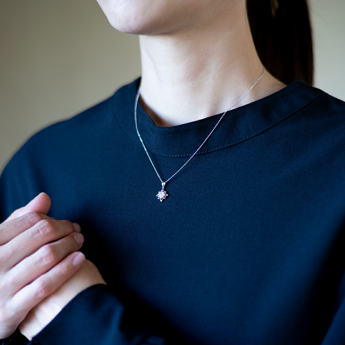 umu -アム- FINE JEWELRY STUIDIOダイヤモンド ペンダントトップpn1001_i3.jpg