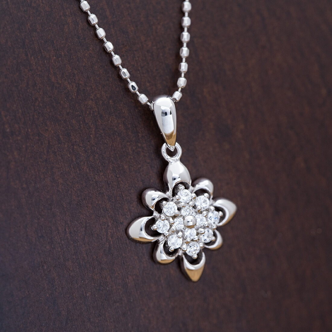 umu -アム- FINE JEWELRY STUIDIOダイヤモンド ペンダントトップpn1001_kanban2.jpg