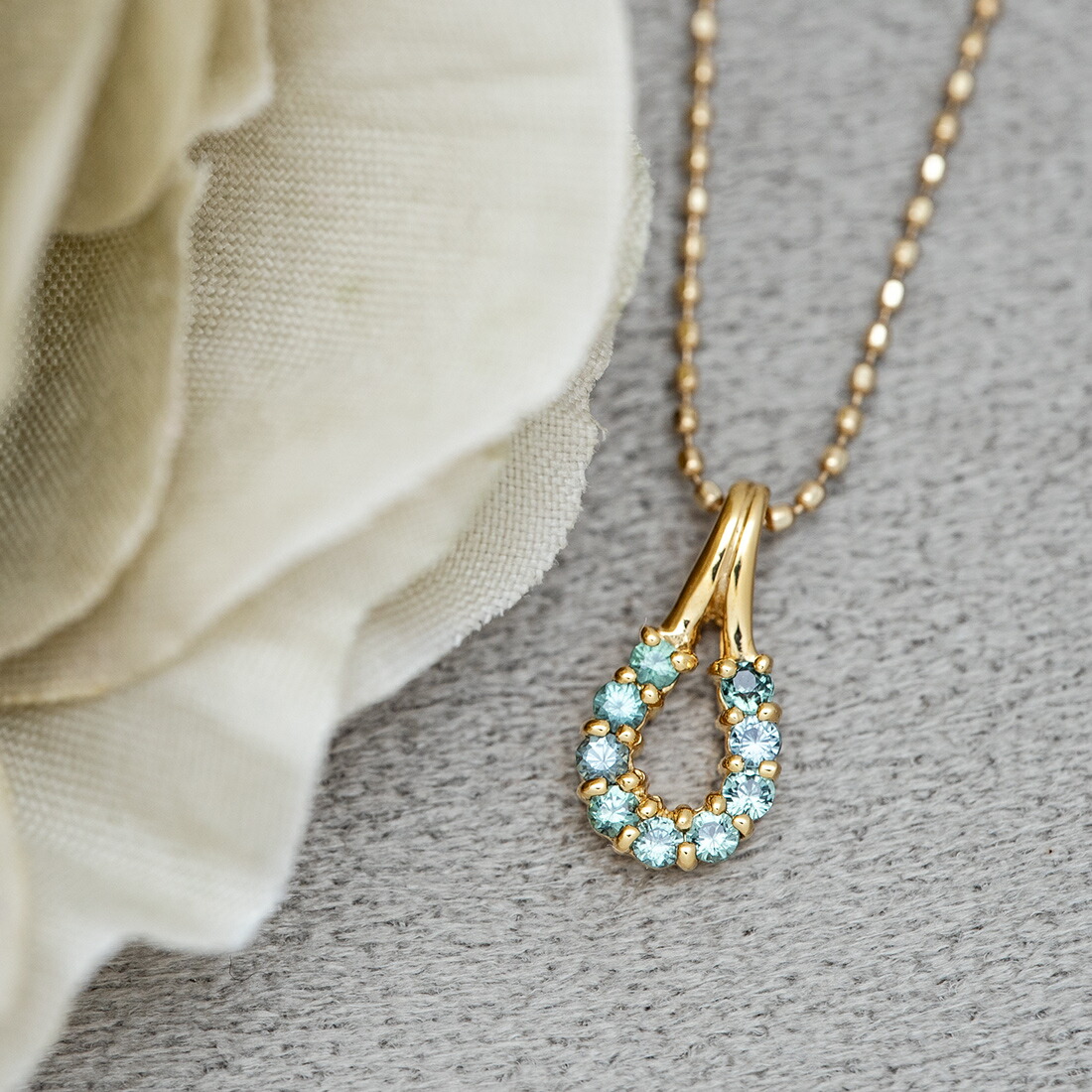 umu -アム- FINE JEWELRY STUIDIOカラーチェンジガーネット ペンダントトップ 「fortuna」pn1002_1.jpg