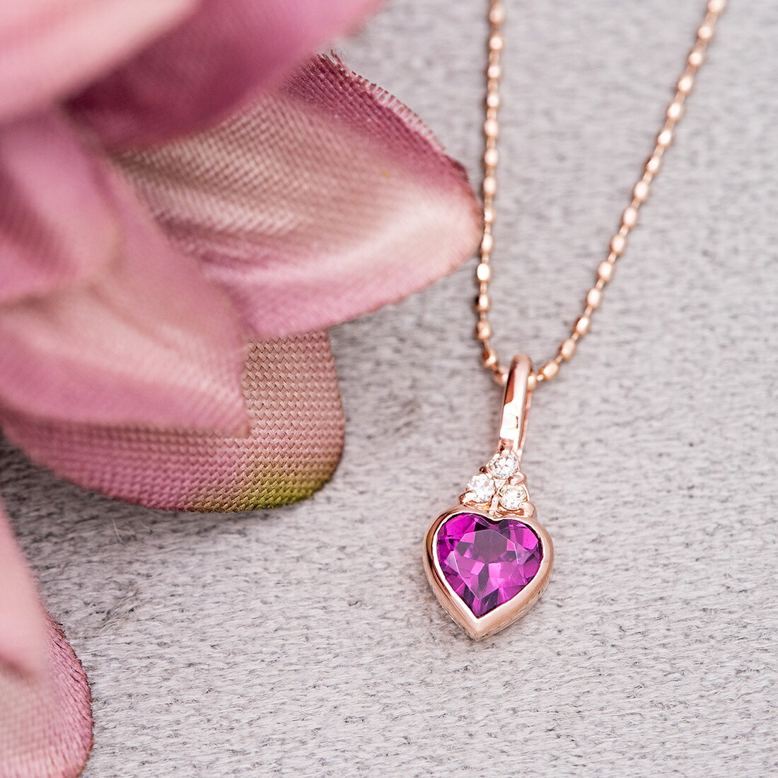 umu -アム- FINE JEWELRY STUIDIOロードライトガーネット ダイヤモンド ハート ペンダントトップpn1008_1.jpg