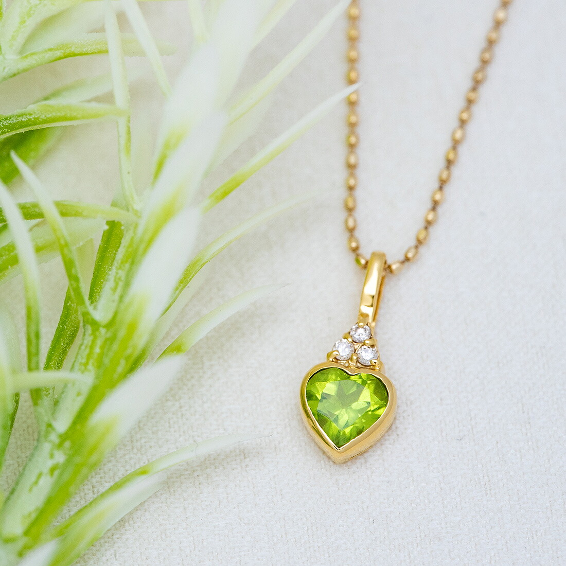umu -アム- FINE JEWELRY STUIDIOペリドット ダイヤモンド ハート ペンダントトップpn1009_1.jpg