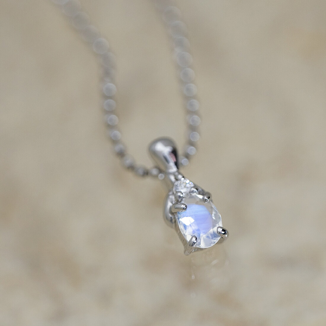 umu -アム- FINE JEWELRY STUIDIOブルームーンストーン ダイヤモンド ペンダントトップ 「calzare」pn1011_kanban2.jpg