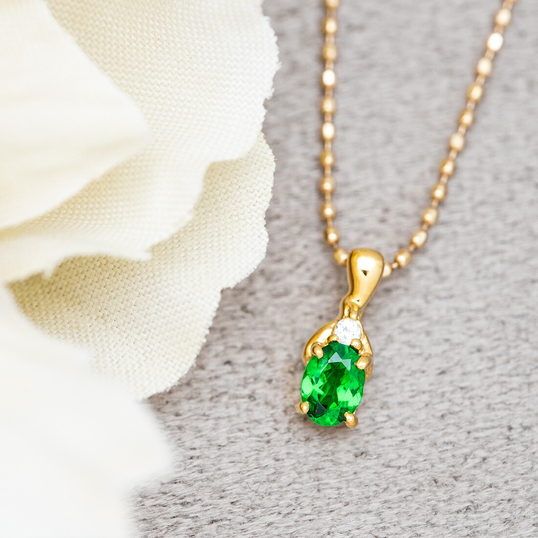 umu -アム- FINE JEWELRY STUIDIOグリーンガーネット ダイヤモンド ペンダントトップ 「calzare」pn1012_1.jpg