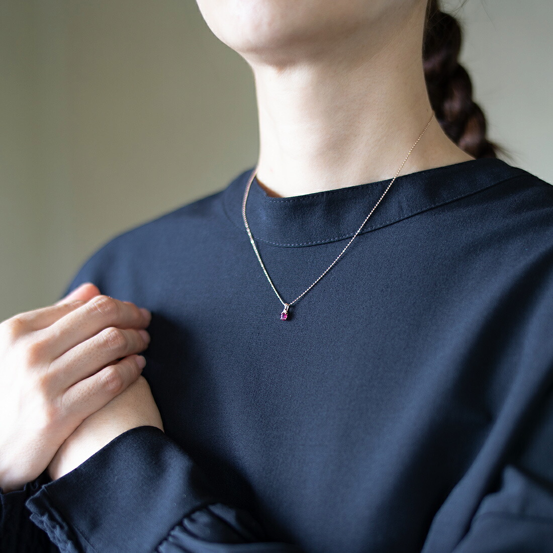 umu -アム- FINE JEWELRY STUIDIOルビー ダイヤモンド ペンダントトップ 「calzare」pn1013_i3.jpg