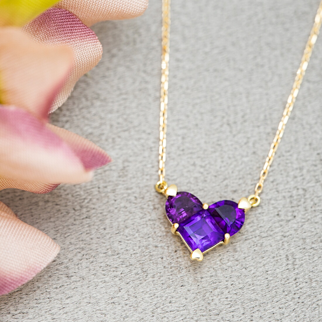 umu -アム- FINE JEWELRY STUIDIO | アメシスト ハートネックレス 「affetto」 | 画像[pn1019_1.jpg]